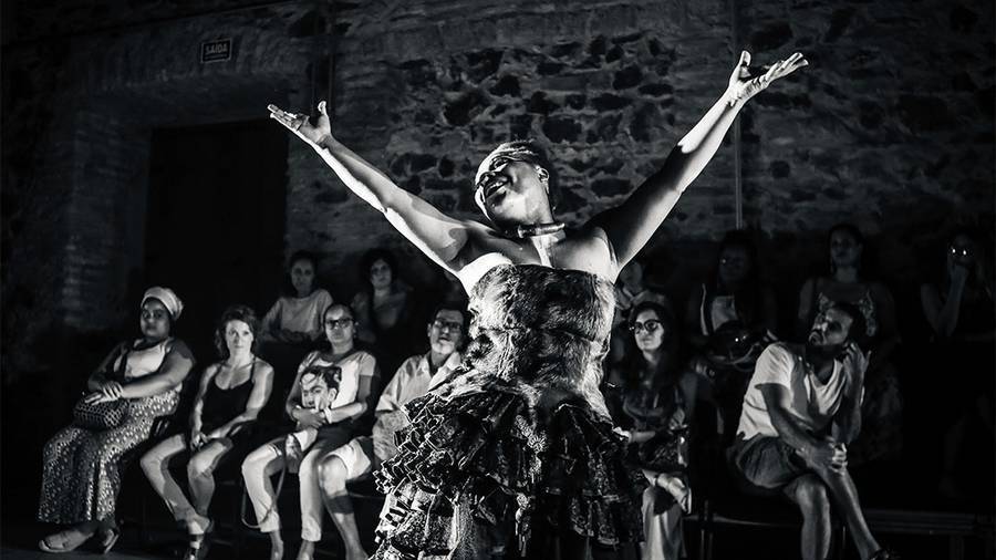 MEDEIA NEGRA - 34º Festival de Curitiba - De 30 de março a 12 de